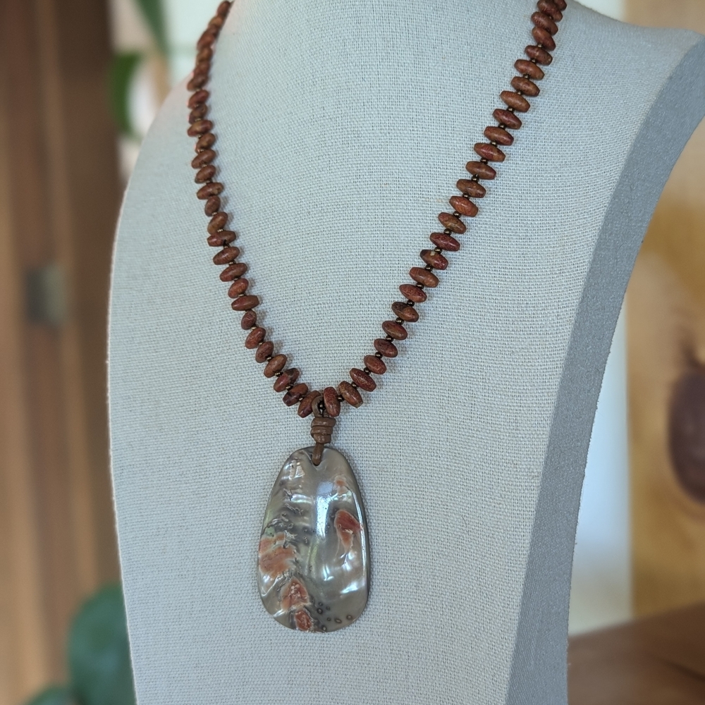 Peyote Bird 925 Sterling Silver Coral Mother of Pearl Necklace/Pendant